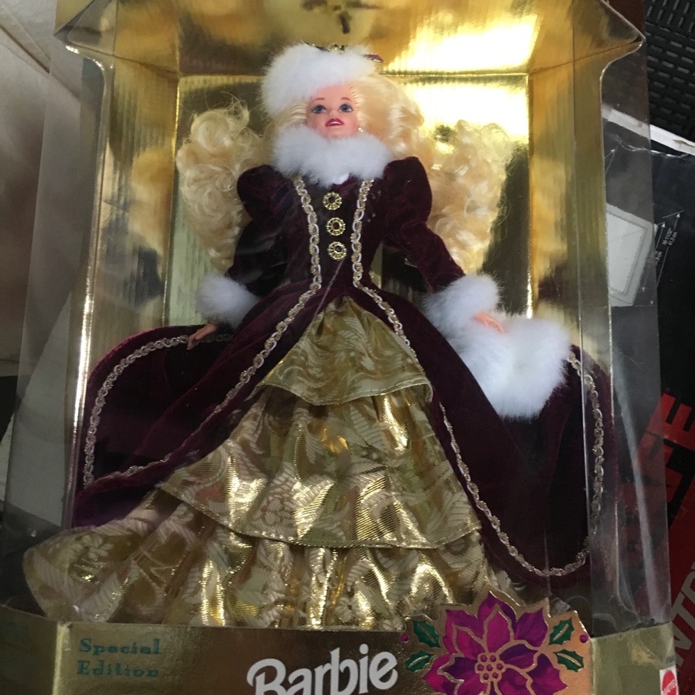 1996 Holiday Barbie in box